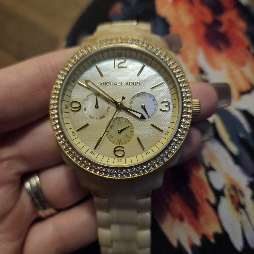 Michael kors watch
